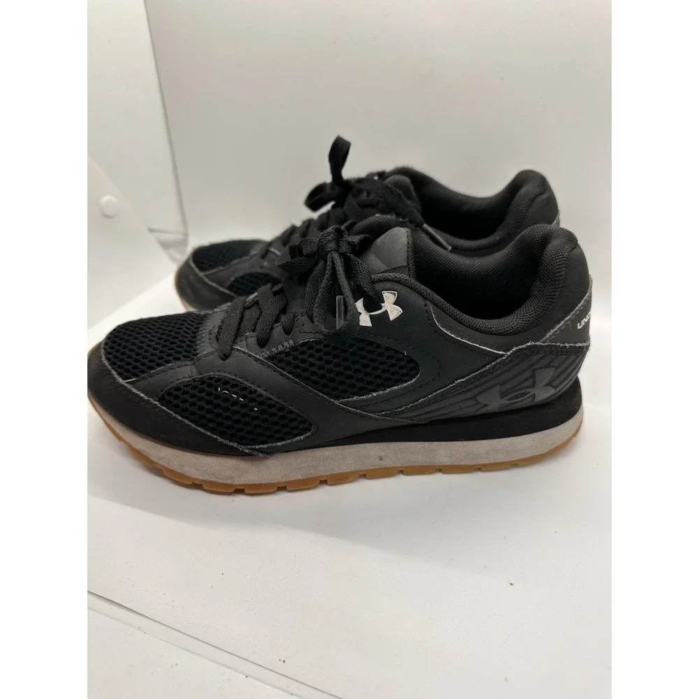 Under Armour Kids Jogger Sneakers Black‎ Gum Sole Youth Size 5.5